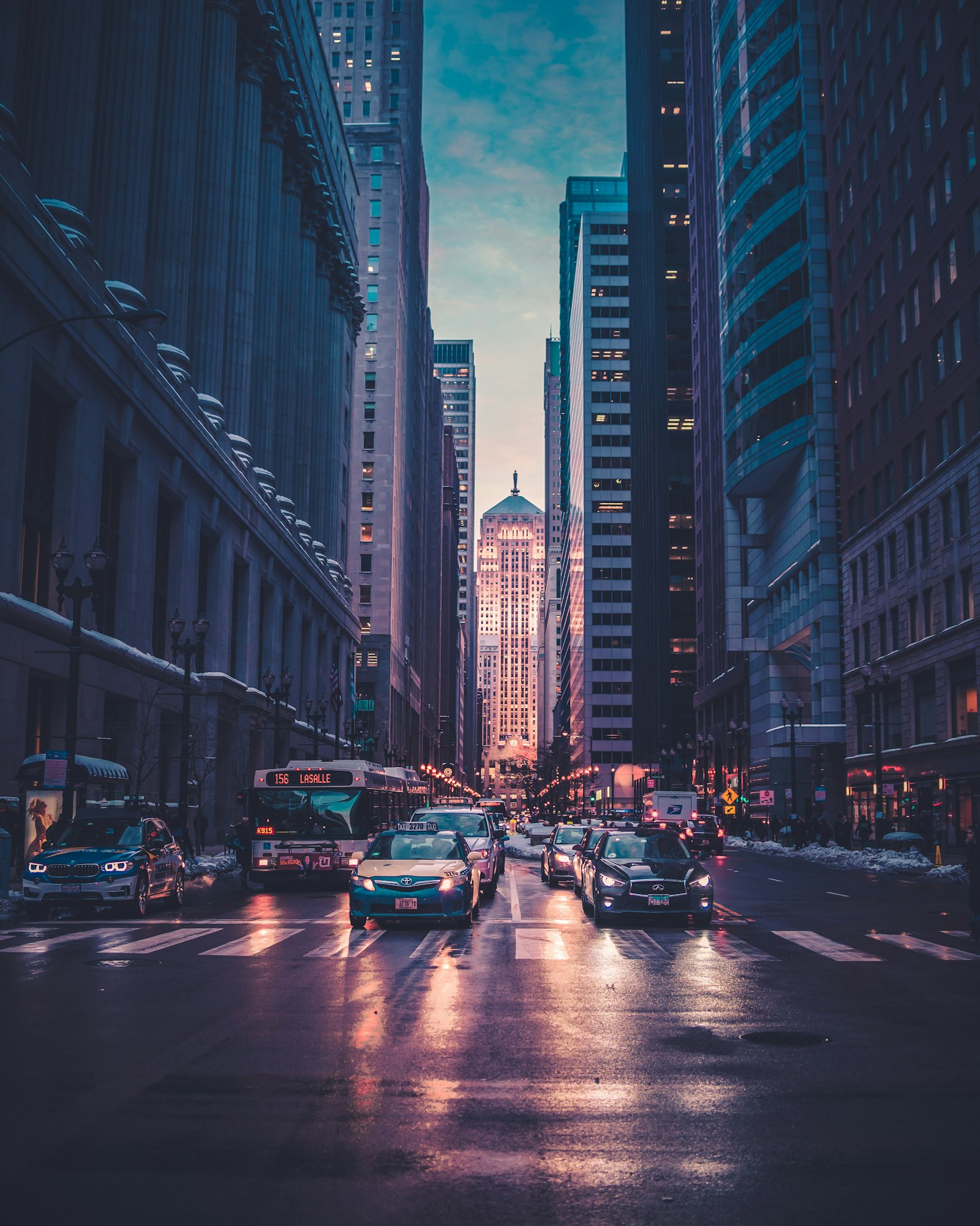 Smart City Infrastructure & Sovereign Energy Grids: Off-Grid Renewable Estates for Luxury Communities